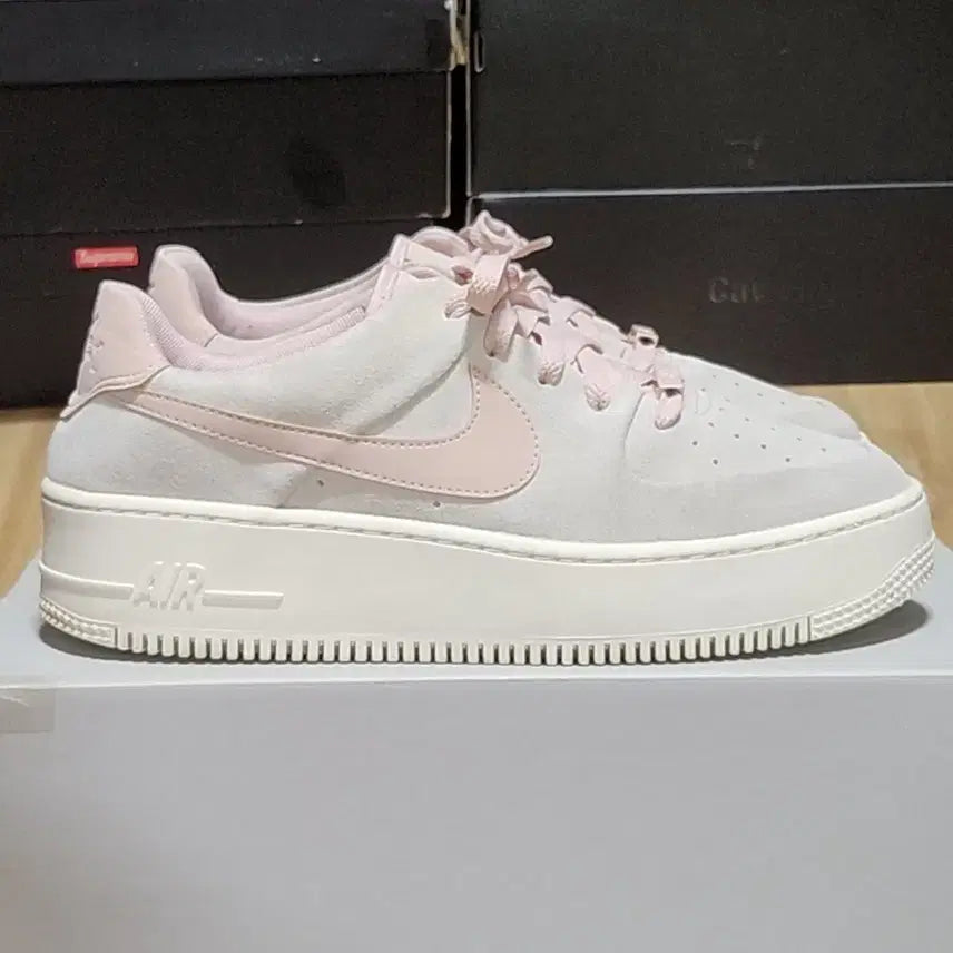 [BUNJANG] Nike Air Force 1 '07 Sage Low Women's 280 / Men's 275 / 나이키 에어포스 275 세이지 로우