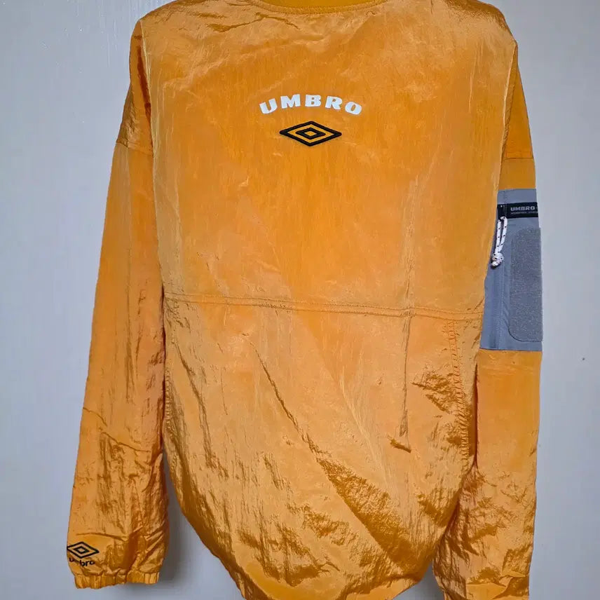 [BUNJANG] Umbro F.C. Seoul Windbreaker Jacket Size 95 / 엄브로 피스테스타일 바람막이 사이즈 (95)