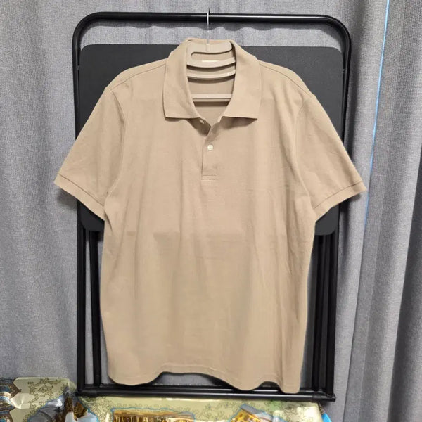 [BUNJANG] GU Collared Short Sleeve T-Shirt Khaki Brown L / GU 반팔 카라넥 티셔츠 L(100)