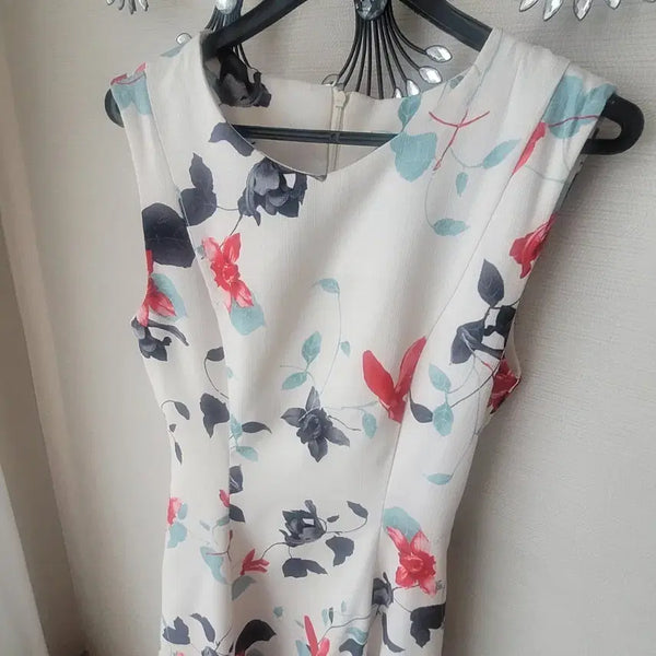 [BUNJANG] DINT Floral Sleeveless Maxi Dress / (딘트원피스)플로럴 패턴 민소매 원피스