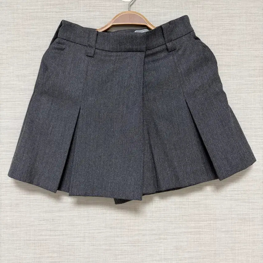 [BUNJANG] SJSJ Grey Pleated Culottes Pants / SJSJ 그레이 플리츠 큐롯 팬츠