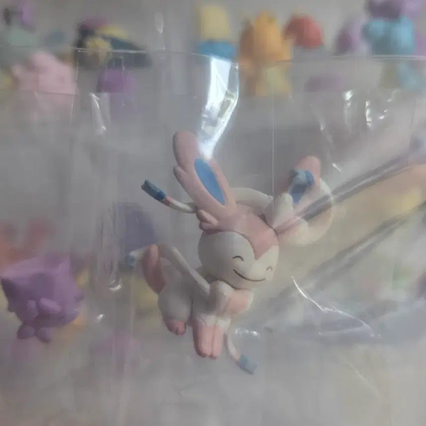 [BUNJANG] Ditto's Transformation Sylveon 8th Series Gacha Figure / 변신 메타몽 가챠 님피아 8탄