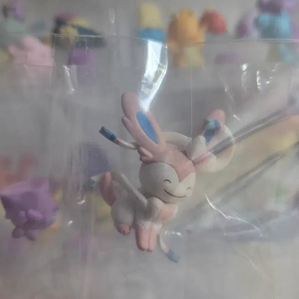 [BUNJANG] Ditto's Transformation Sylveon 8th Series Gacha Figure / 변신 메타몽 가챠 님피아 8탄