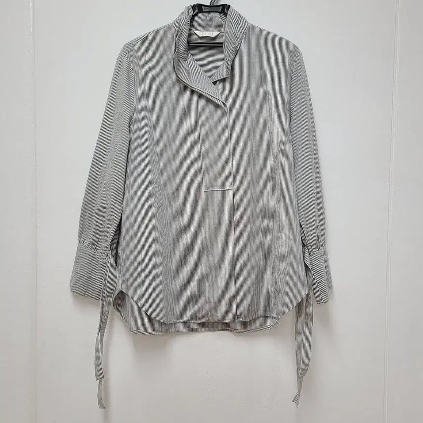 [BUNJANG] SJSJ Striped Ribbon Sleeve Blouse / SJSJ 블라우스 55-66