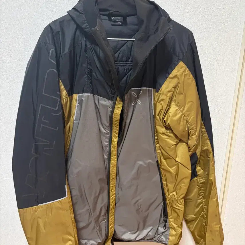 [BUNJANG] Montura Ski Jacket Size L / 몬츄라 스카이자켓 2
