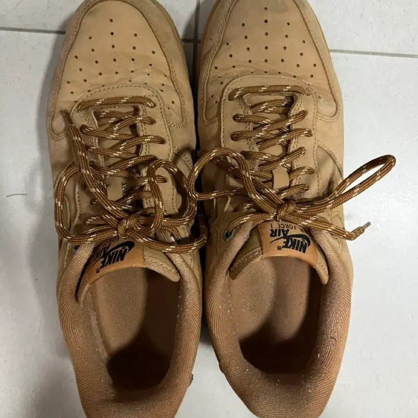 [BUNJANG] Nike Air Force 1 '07 'Wheat' (290mm) / 나이키 에어포스 플랙스 위트 290 된장포스
