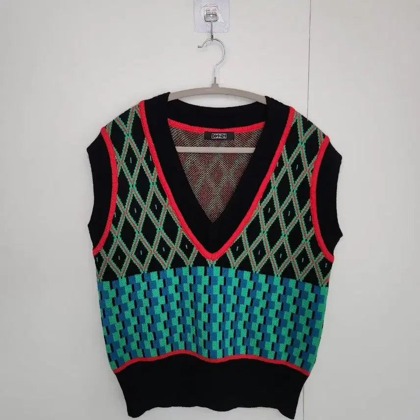 [BUNJANG] Egoist Women's V-Neck Knit Vest / [에고이스트] 95 66 여 니트조끼 브이넥조끼