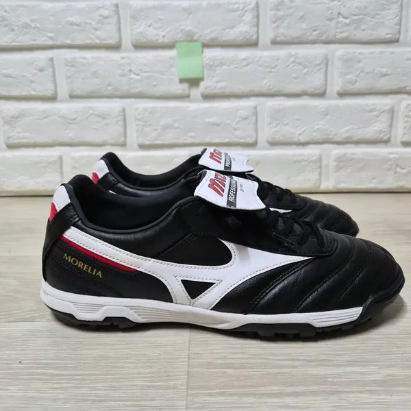 [BUNJANG] Mizuno Morelia 2 Pro Futsal Shoes 260mm / 미즈노 모렐리아 2 프로 풋살화 260mm