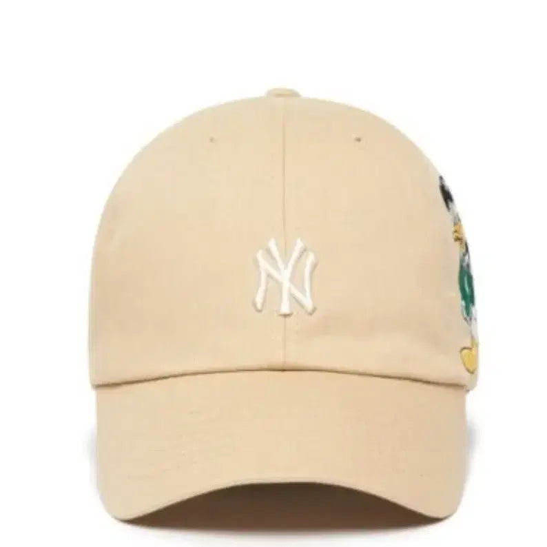 [BUNJANG] MLB x Disney New York Yankees Mickey Mouse & Donald Duck Collaboration Baseball Cap Beige / MLB 볼캡 뉴욕 양키스 미키마우스 도날드넉 볼캡 베이지