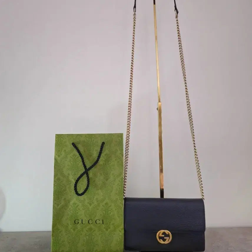[BUNJANG] Gucci Interlocking GG Mini Crossbody Bag / 구찌 인터로킹GG미니크로스백 58532888