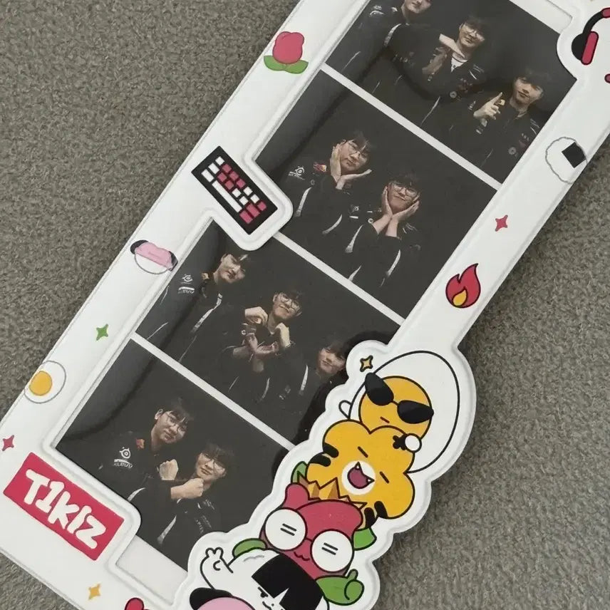 [BUNJANG] T1kz 2026 Net Cut Photo & Holder Set / 새상품 2026 t1kz 티원 네컷 사진&홀더