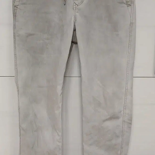 [BUNJANG] SERIES Urban Generation Relaxed Fit Slacks Size 78 / 시리즈 어반 제너레이션 릴렉스드 78사이즈 스판재질사용감 작은점