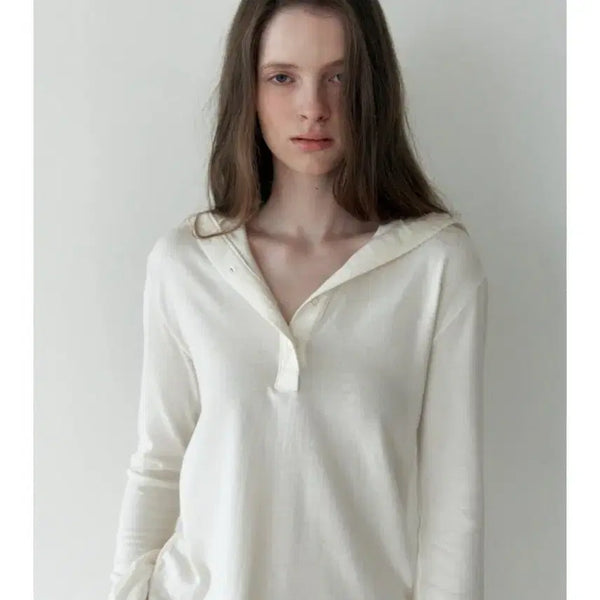 [BUNJANG] TheL High-Neck Button Open T-Shirt / 더릴 High-Neck Button Open T