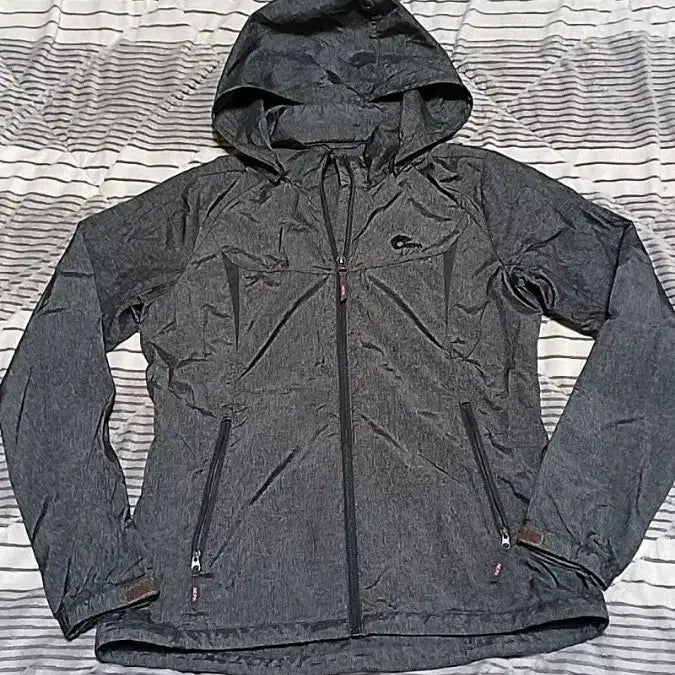 [BUNJANG] Nepa Lightweight Windbreaker Women's Size 55 / 네파 얇은바람막이 실측90 여성55 가슴48 기장63