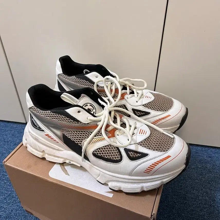 [BUNJANG] AXELARIGATO Marathon White Black Orange Size 45 / 악셀아리가토 마라톤 화이트 블랙 오렌지 45사이즈