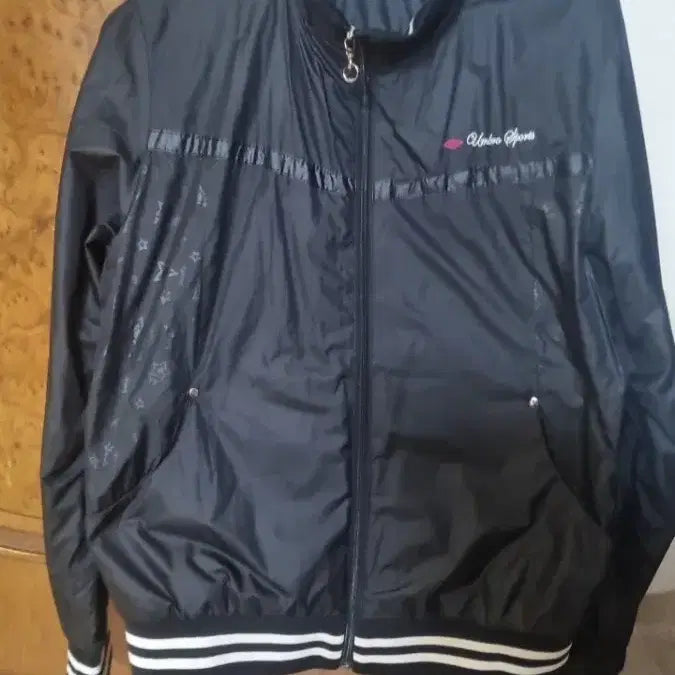 [BUNJANG] Umbro Sport Windbreaker Bomber Jacket / [새상품급]  엄브로스포츠바람막이봄버자켓.  S. 남녀공용