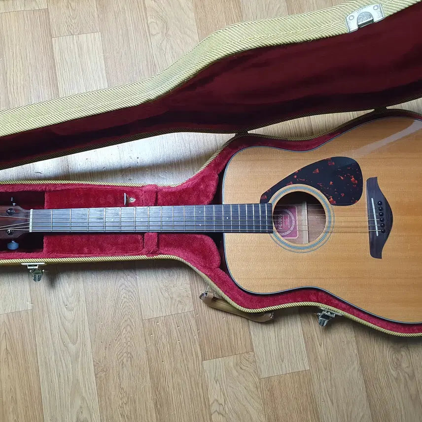 [BUNJANG] Yamaha FG700S Acoustic Guitar with Hard Case / (충북 제천)야마하 fg700s 하드케이스 전투용 통기타 #단양 #영월