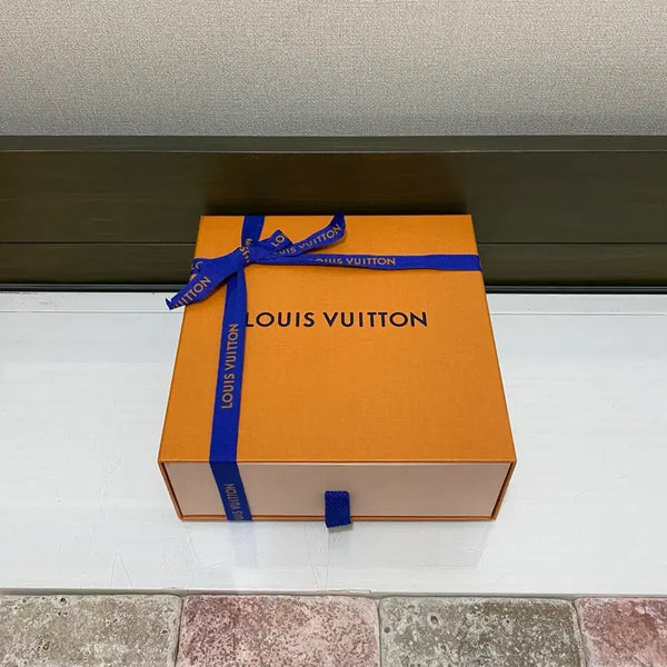 [BUNJANG] Louis Vuitton Belt Box with Ribbon / 루이비통 벨트박스 + 리본