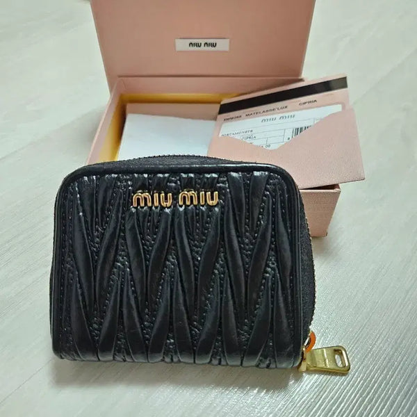 [BUNJANG] Miu Miu Matelassé Card Case Black / 미우미우 마틀라세 카드지갑 블랙(정품)