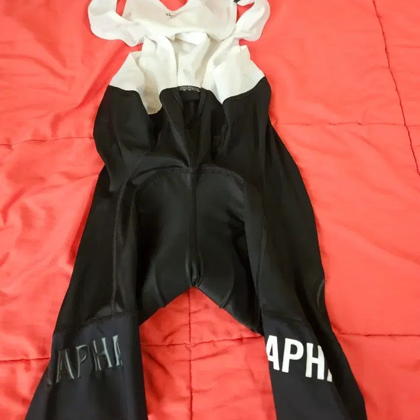 [BUNJANG] Rapha Pro Team Bib Shorts Black Size S / 라파 프로팀 빕숏 빌랙 S사이즈