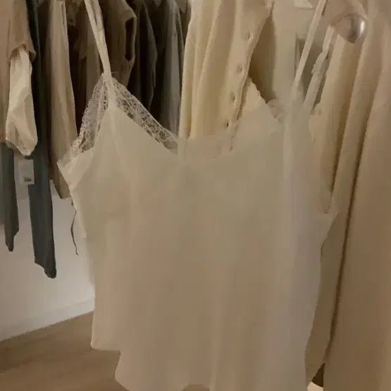 [BUNJANG] Nuance Lace Bustier White / 누아누아 레이스 뷔스티에 화이트