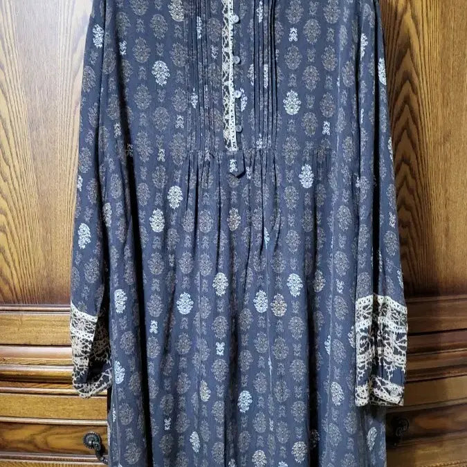 [BUNJANG] Thursday Island Rayon Dress / 써스데이아일랜드 원피스