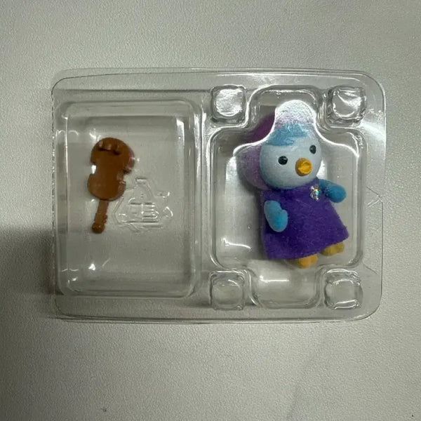 [BUNJANG] Pororo Patty Violin Gacha Keyring Figure / 뽀로로 서프라이즈팩 패티 바이올린 키링 피규어