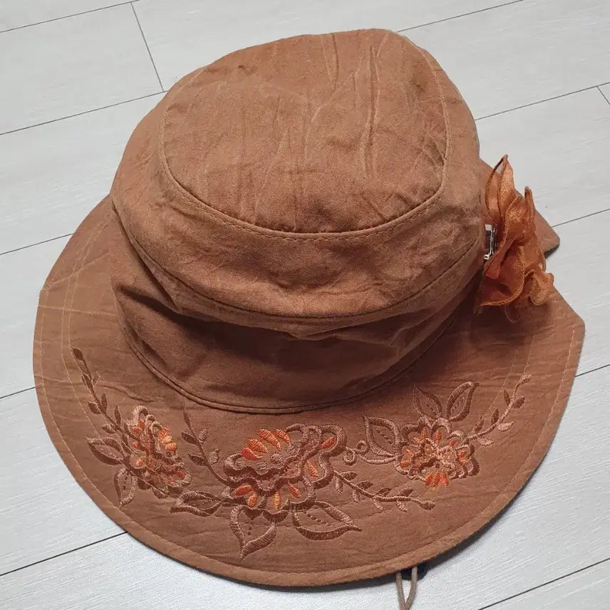 [BUNJANG] Jeju Natural Galot Embroidered Bucket Hat / 제주천연갈옷 자수버킷햇 free