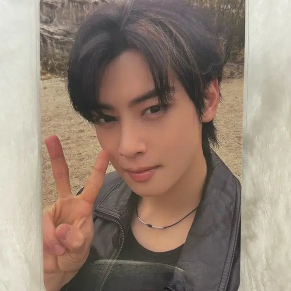 [BUNJANG] ASTRO Cha Eun Woo ENTITY Photocard / 아스트로 차은우 ENTITY 포카