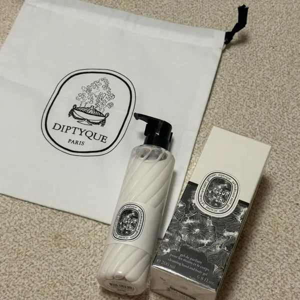 [BUNJANG] Diptyque Fleur de Peau Body Set Body Gel Body Lotion + Pouch / 선물추천) 딥디크 플레르드뽀 바디세트 바디젤 바디로션+파우치