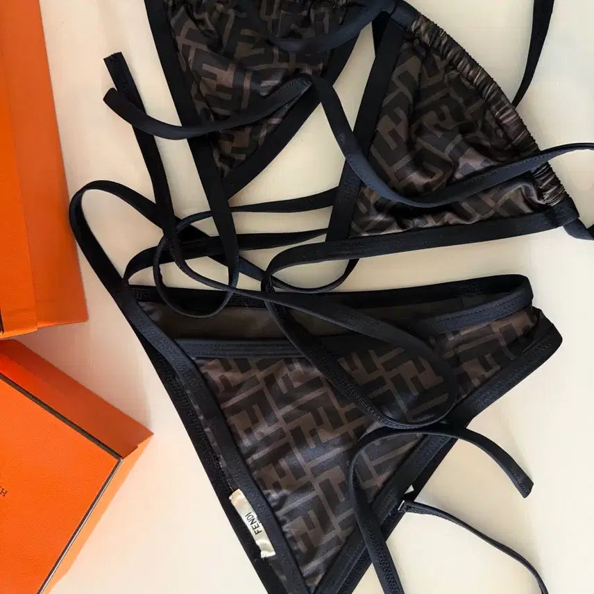 [BUNJANG] Fendi Logo Pattern Bikini / 펜디 비키니