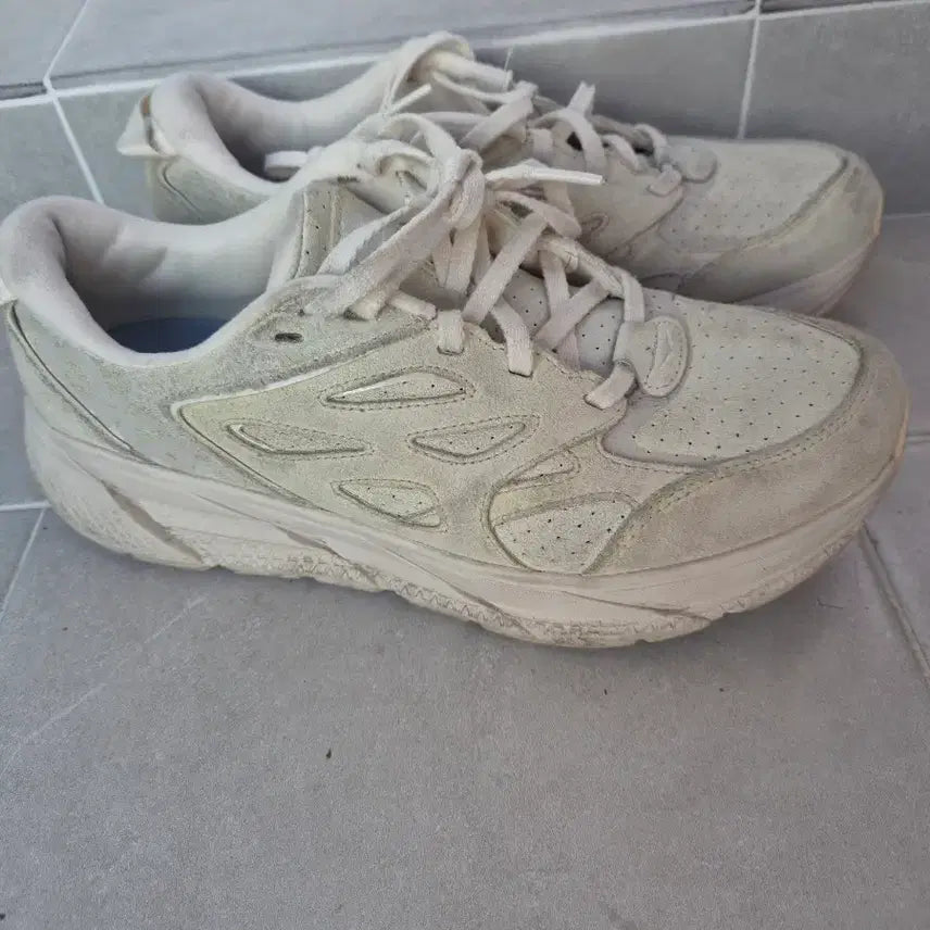 [BUNJANG] Hoka Clifton Suede Sneakers / 호카 hoka 클리프톤 스웨이드 스니커즈