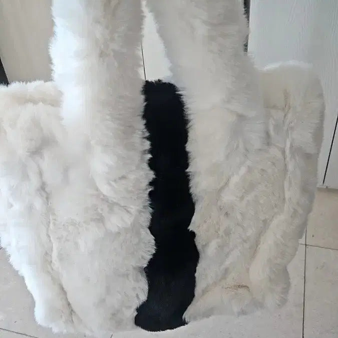 [BUNJANG] Fur and Leather Tote Bag / Shoulder Bag / 퍼 안가죽 토트백 숄더백 (상태. 굿!)