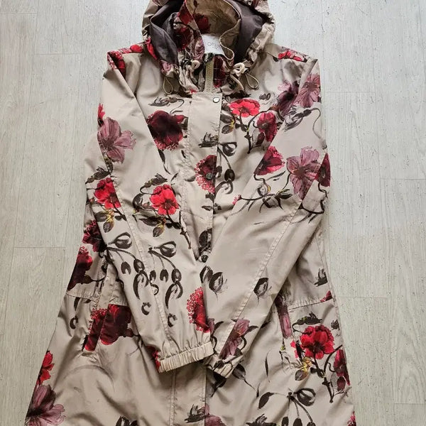 [BUNJANG] Oilily Hooded Windbreaker / 오일릴리  비람막이 S