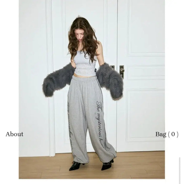 [BUNJANG] The Mysterious Hotel Girls Sweatpants / 효연 착용) 더미스테리어스호텔 걸즈 스웻 팬츠
