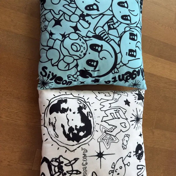 [BUNJANG] QWER Ames Worldwide Cushion Bundle Set / QWER 아메스 월드와이드 쿠션 2개 일괄