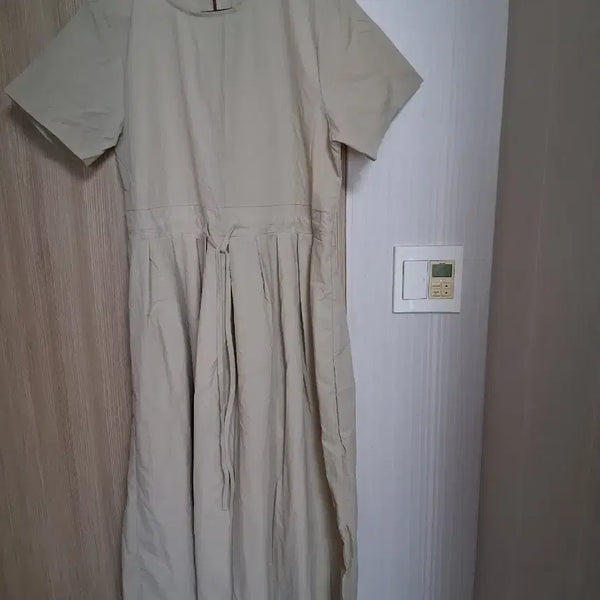 [BUNJANG] Beige Half-Sleeve Long Dress with Waist Tie / 베이지색 반팔 허리끈 원피스