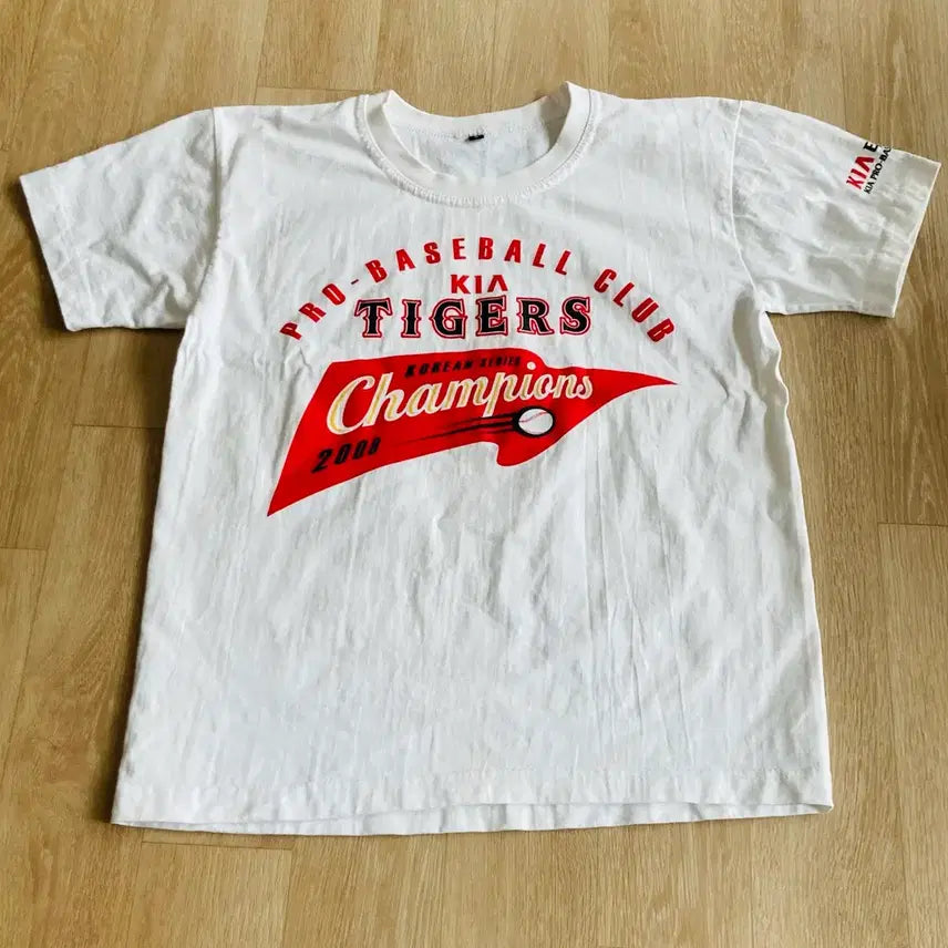 [BUNJANG] 2009 KIA Tigers Championship Commemorative T-Shirt (Size S) / 2009 KIA 타이거즈 우승 기념 티셔츠 S
