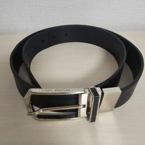 [BUNJANG] Louis Vuitton Monogram Belt Silver Buckle / 루이비통 벨트판매합니다. 100사이즈 추천드립니다.