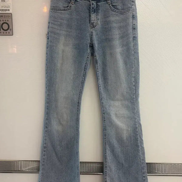 [BUNJANG] Hipnatic Semi Low-Rise Bootcut Jeans Light Blue Size S / 히프나틱 세미로우라이즈 부츠컷 연청 데님 S