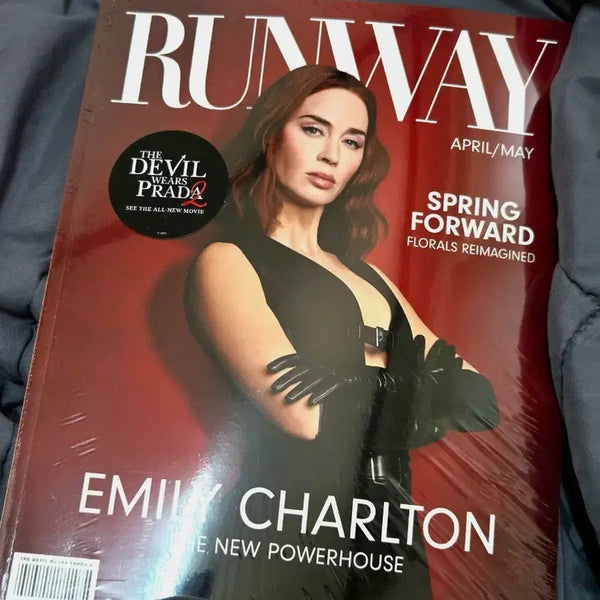[BUNJANG] The Devil Wears Prada Magazine Runway Emily Feature / 1시간 내로 배송) 악마는 프라다를 입는다 매거진 잡지 런웨이 에밀리 영화 특전