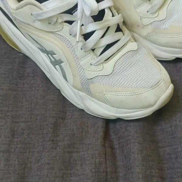 [BUNJANG] Asics Running Shoes Size 235 / 아식스운동화 235