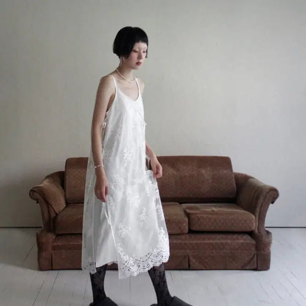[BUNJANG] Rubati Sequined Lace Layered One-Piece White Apron Dress / 루바티 24년 시퀸 레이스 레이어드 원피스 화이트 에이프런 롱 시스루