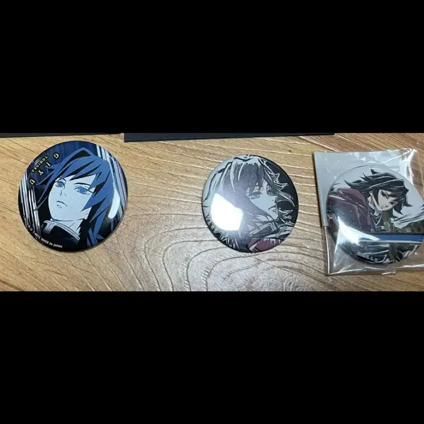 [BUNJANG] Demon Slayer Tomioka Giyu Web Shop C105 Can Badge Set / 귀멸의칼날 귀칼 토미오카 기유 웹샵 웹쿠지 c105 캔뱃지 캔배지