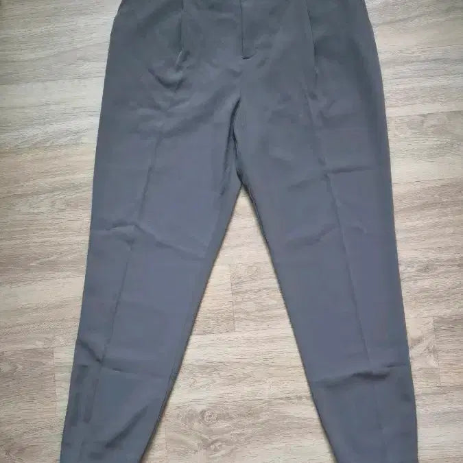 [BUNJANG] Uniqlo Women's Banding Slacks Summer Jogger Pants (M) / 유니클로 여성 밴딩 슬랙스 여름바지 찰랑바지 조거팬츠 새상품