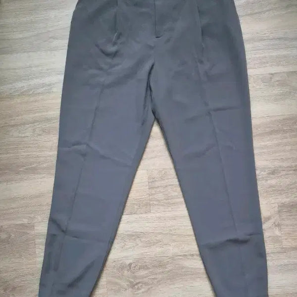 [BUNJANG] Uniqlo Women's Banding Slacks Summer Jogger Pants (M) / 유니클로 여성 밴딩 슬랙스 여름바지 찰랑바지 조거팬츠 새상품