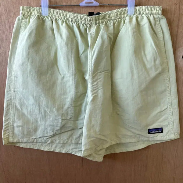 [BUNJANG] Patagonia Green Shorts (32-34) Genuine / 파타고니아 바지 연두색 (32-34) 정품