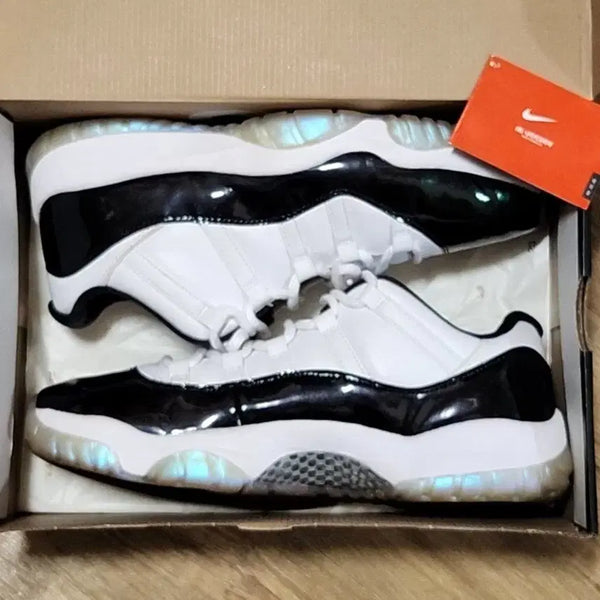 [BUNJANG] Nike Air Jordan 11 Low Emerald Easter / 나이키 조던11 295 이스터 에메랄드 로우