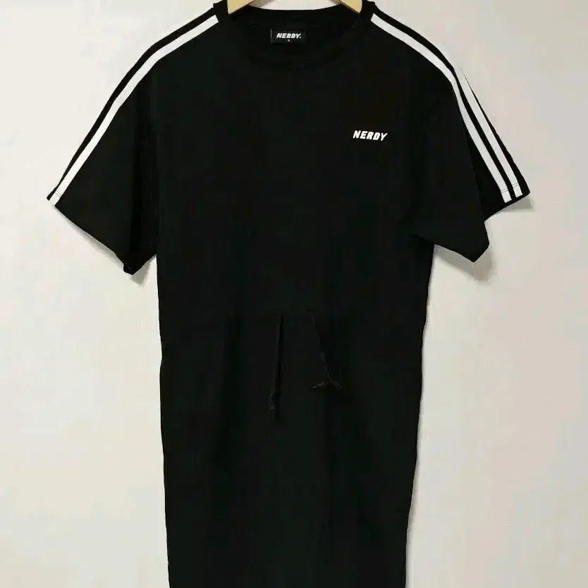 [BUNJANG] Nerdy Women's Short Sleeve Training One-Piece Dress Black / NERDY 여성 트레이닝 반팔 원피스 블랙