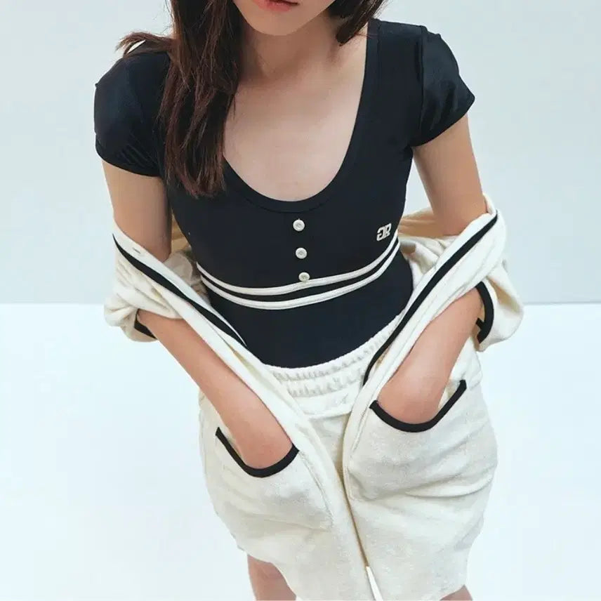 [BUNJANG] GR Logo Short Sleeve Monokini Swimsuit - Size S / 새상품 new 그로브 원피스 수영복 s 스윔수트 swimsuit 모노키니